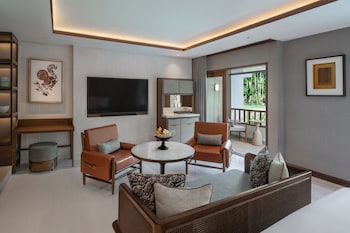 Studio, 1 King Bed, Non Smoking, Lagoon Access