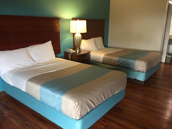 Standard Room, 2 Queen Beds, Non Smoking