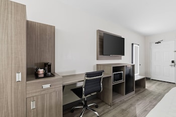 Room, 2 Queen Beds, Accessible, Non Smoking
