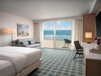 The Views Oceanfront 1 King