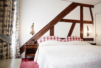 Classic Twin Room