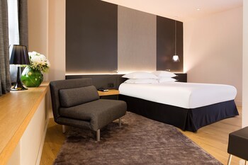 Executive Room, 1 Queen Bed, Non Smoking