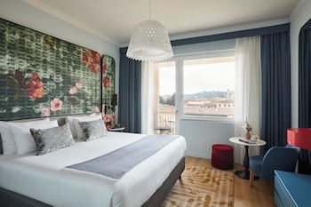 Premium Room, 1 King Bed, Balcony