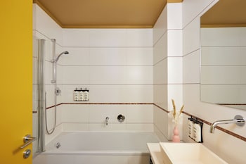 Room (1 Single Bed)