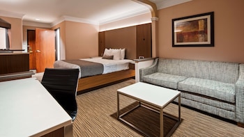 Standard Room, 1 King Bed, Accessible, Non Smoking