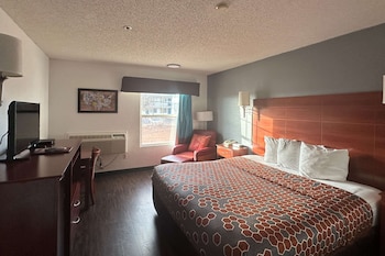Room, 1 King Bed, Smoking