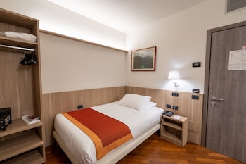 Classic Single Room