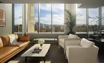 Suite (London)