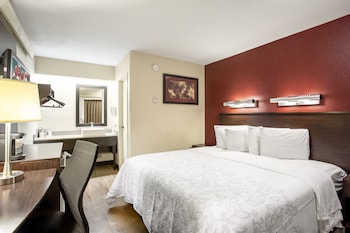 Deluxe Room, 1 King Bed, Accessible (Roll-In Shower, Smoke Free)