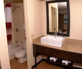 Deluxe Room, 2 Double Beds (Smoke Free)