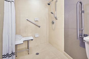 Room, 1 Queen Bed, Accessible (Hearing)