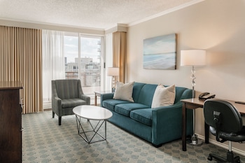 Suite, 1 King Bed