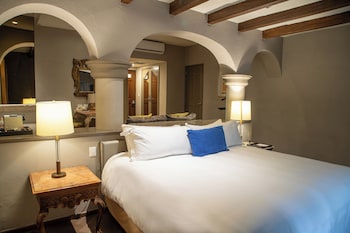 Master Suite King