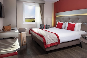 Superior Double or Twin Room, Non Smoking (Chambre Supérieure Double Côté Lac)