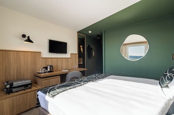 Superior Double or Twin Room, Garden View