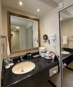 Superior Room, 2 Double Beds, Non Smoking, Garden View