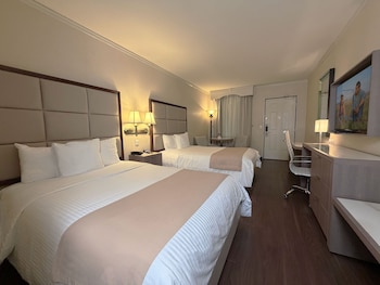Superior Room, 2 Double Beds, Non Smoking, Garden View
