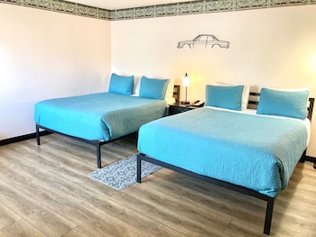 Standard Room, 2 Queen Beds, Non Smoking