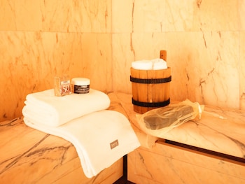 Suite, 1 Bedroom (Diplomatic, steam bath)