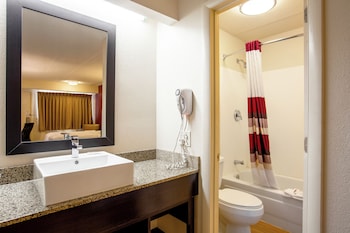 Deluxe Room, 1 King Bed (Smoke Free)