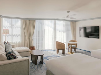 Pool View Deluxe Twin Bed