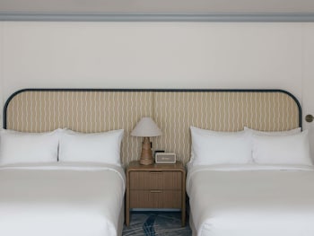 Superior Twin Room (Riverside)
