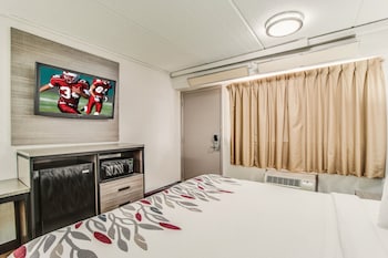 Superior Room, 1 King Bed (Smoke Free)