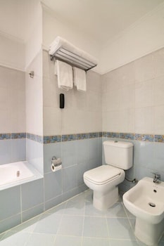 Deluxe Room, Patio, Garden View