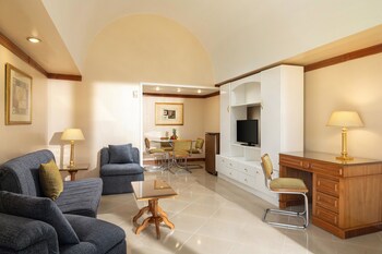 Executive Suite, Garden View