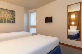 Classic Twin Room