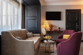 Junior Suite, 1 King Bed