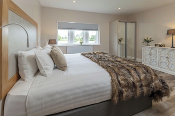 Standard Apartment, Multiple Beds, Non Smoking, Kitchen (View)