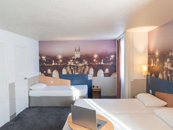 Standard Room, 3 Twin Beds