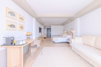 Superior Quadruple Room, Balcony, Ocean View