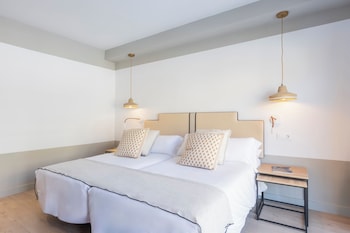 Superior Double or Twin Room, Balcony