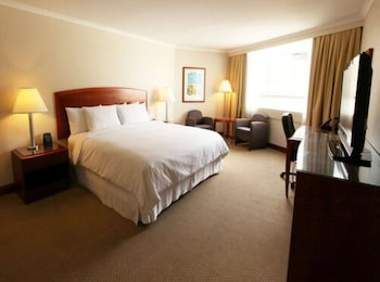 Deluxe Room, 1 King Bed, Accessible