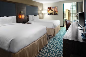 Room, 2 Queen Beds, Accessible, Bathtub