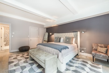 Suite, 1 King Bed