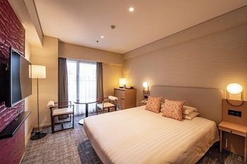 Superior Double Room 4th floor (gym access, shuttle bus from Kyoto St)