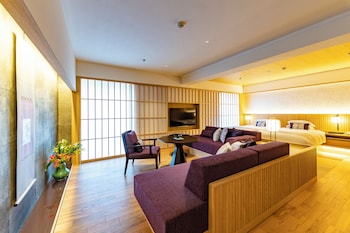 Executive Treat Japanese Style (gym access, shuttle bus from Kyoto St)