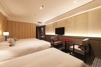 Concept Triple Room, Non Smoking, 2beds for 1-2 people (gym access, shuttle bus from Kyoto St)