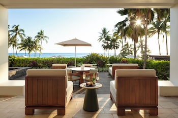 Pacific Suite