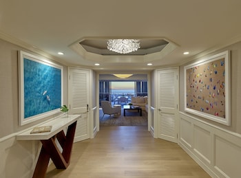 Penthouse Suite