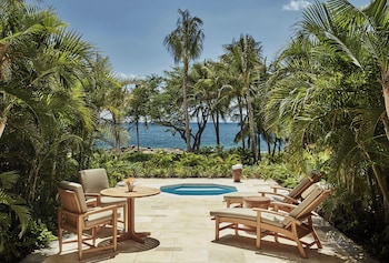Club Deluxe Room with Outdoor Spa Tub, Accessible, Club Lounge Access