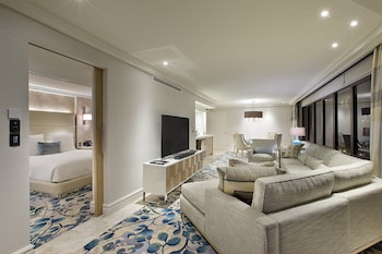 King Terrace Suite