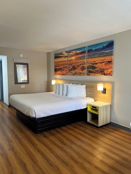 Premier Room, 1 King Bed, Non Smoking