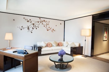 Superior Harbour View Suite