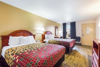 Room, 2 Queen Beds, Accessible, Non Smoking