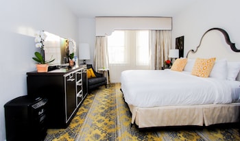 Standard Room, 1 King Bed