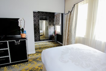 Standard Room, 2 Double Beds, Mobility Accessible